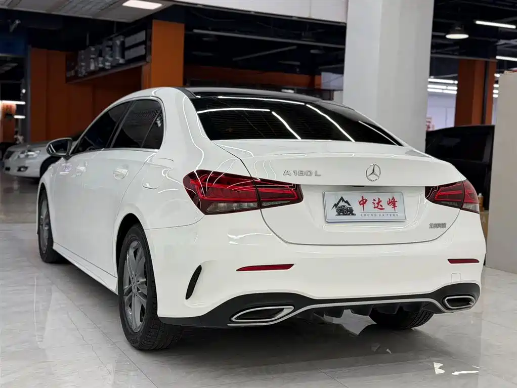 Mercedes-Benz A-Class 2022 A 180 L фото 6
