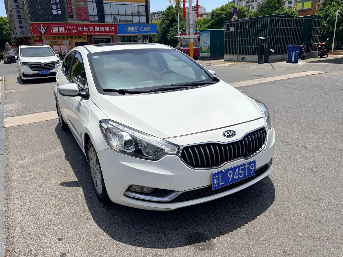 Kia K3 2015 1.6L Automatic GLS фото 3