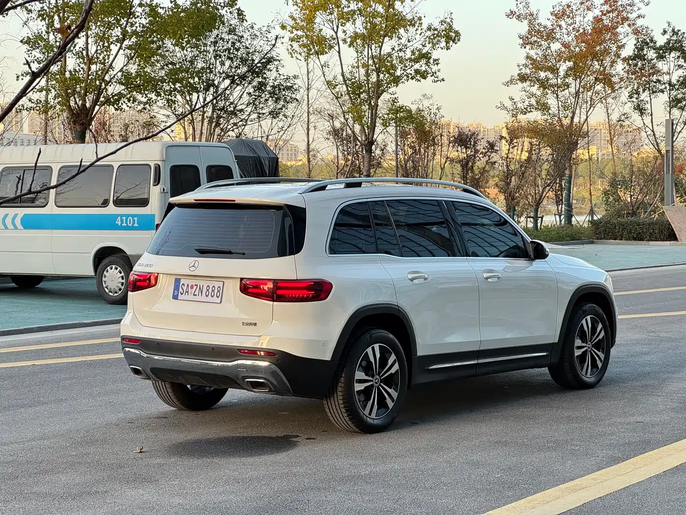 Mercedes-Benz GLB 2024 GLB 200 Dynamic фото 13