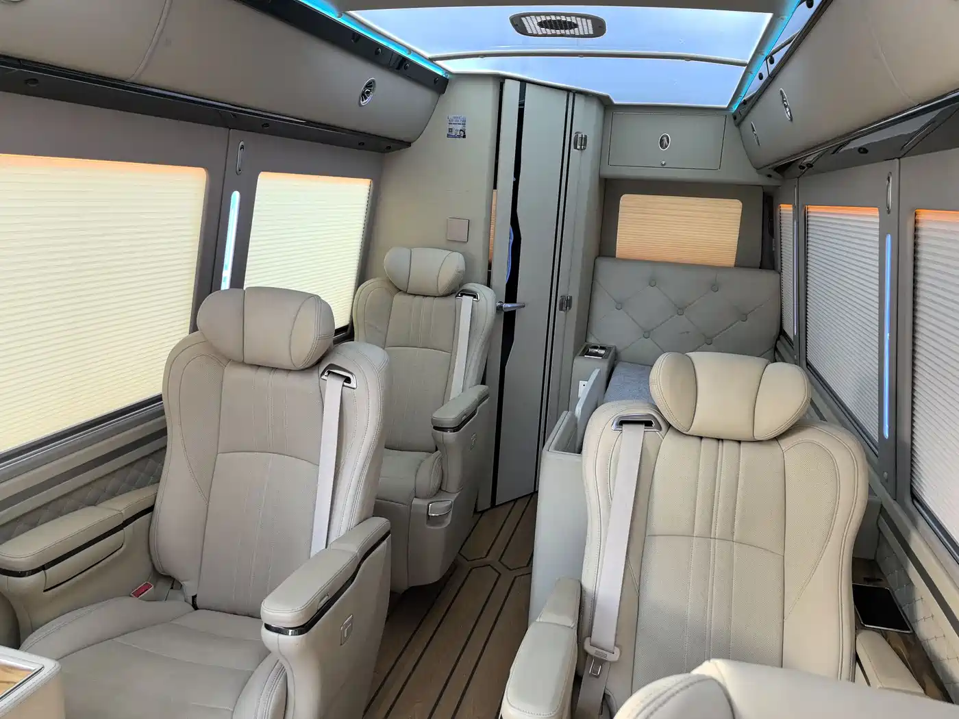 Toyota Coaster 2019 4.0L Luxury Vehicle GRB53L-ZCMEK 20-seater 9GR фото 17