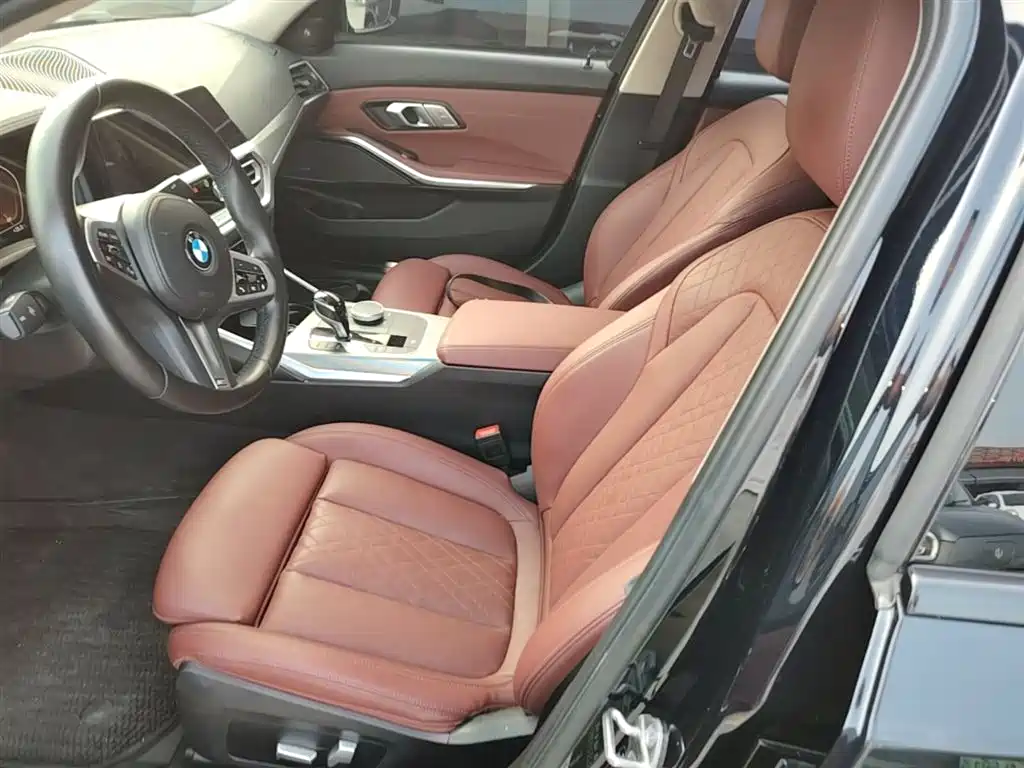 BMW 3 Series 2022 325Li M Sport Shadow Edition фото 15