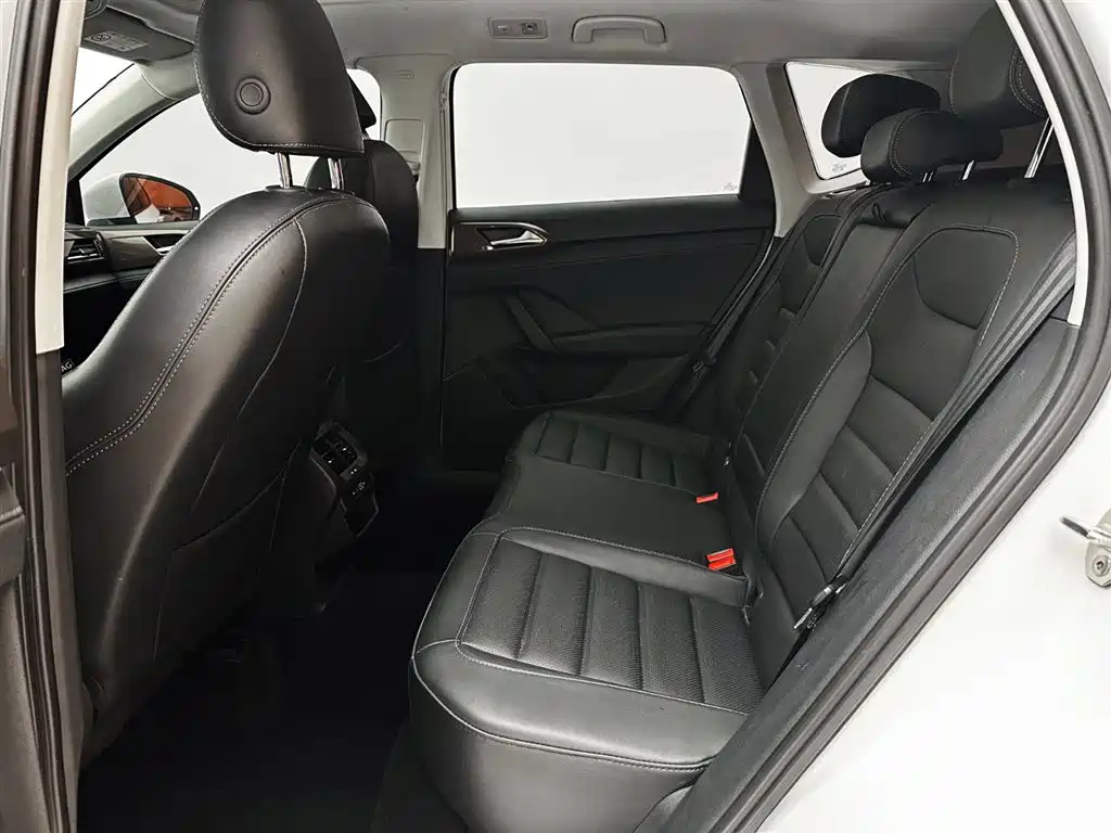 Volkswagen Tharu 2022 280TSI FWD Luxury Edition фото 21