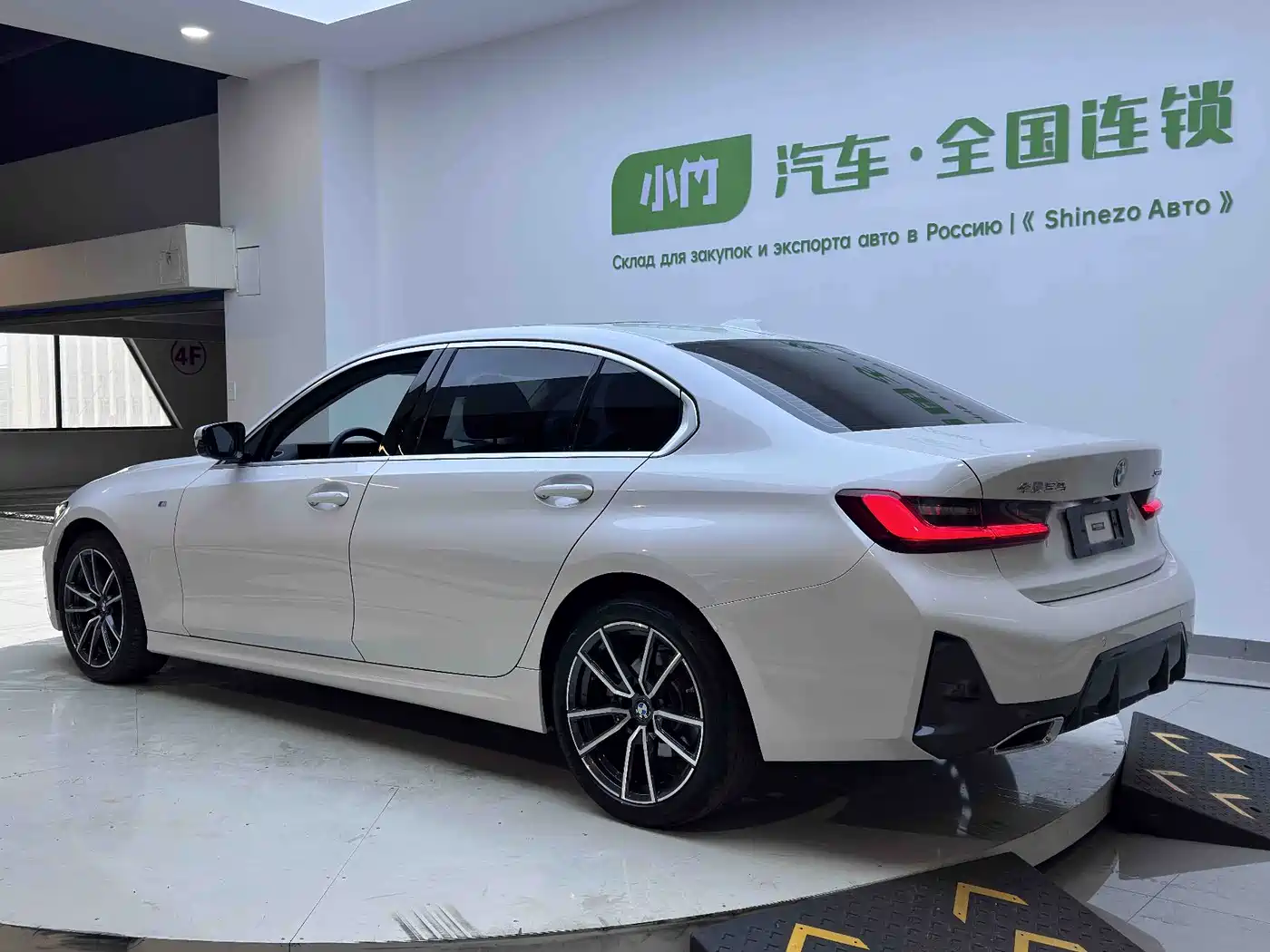 BMW 3-SERIES