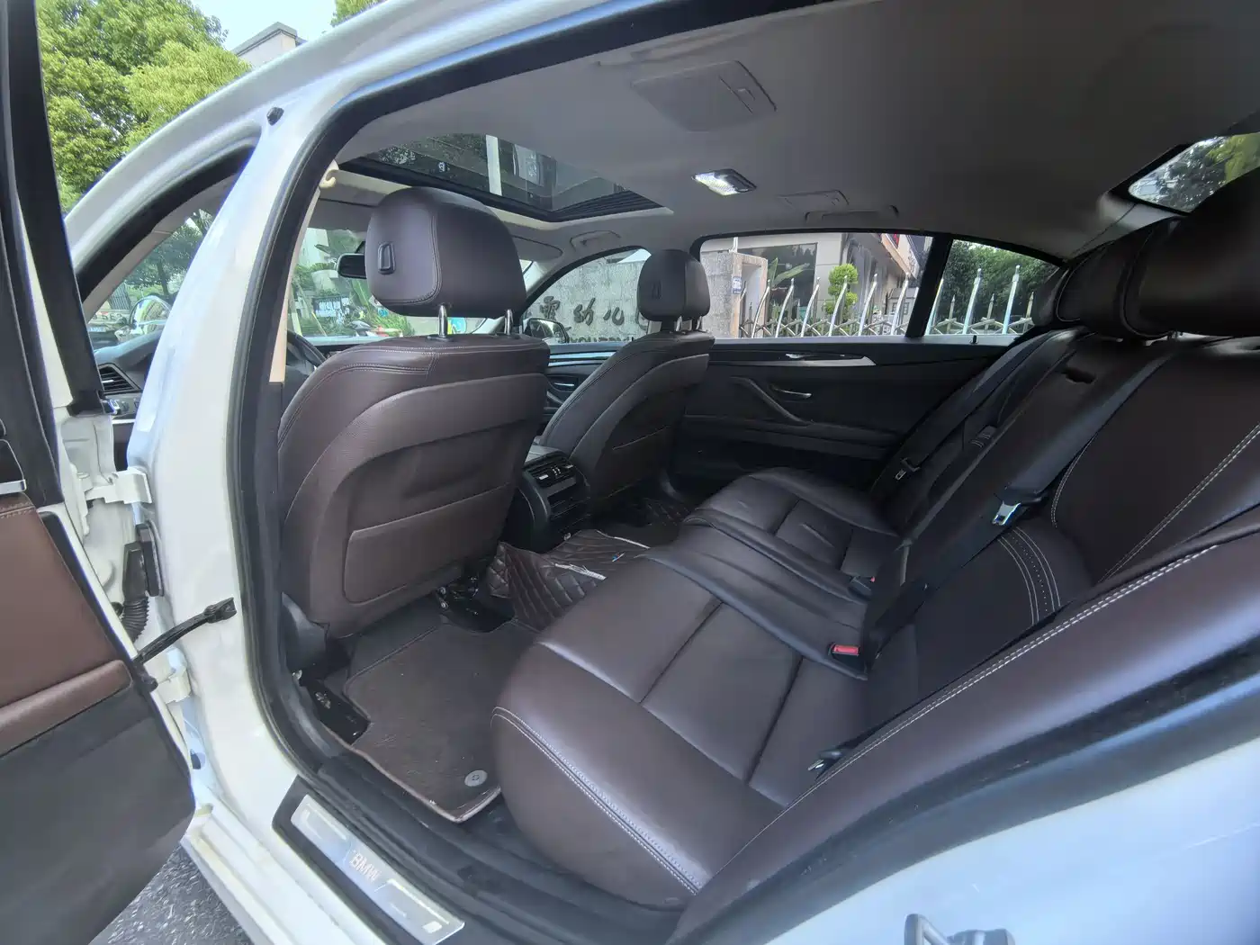 BMW 5 Series 2014 525Li Luxury Design Package фото 8