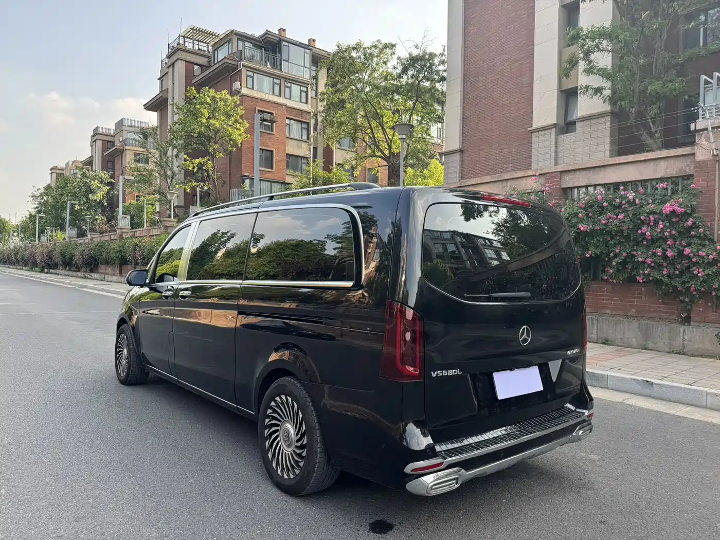 Mercedes-Benz Vito 2023 2.0T Business 7-Seater фото 9