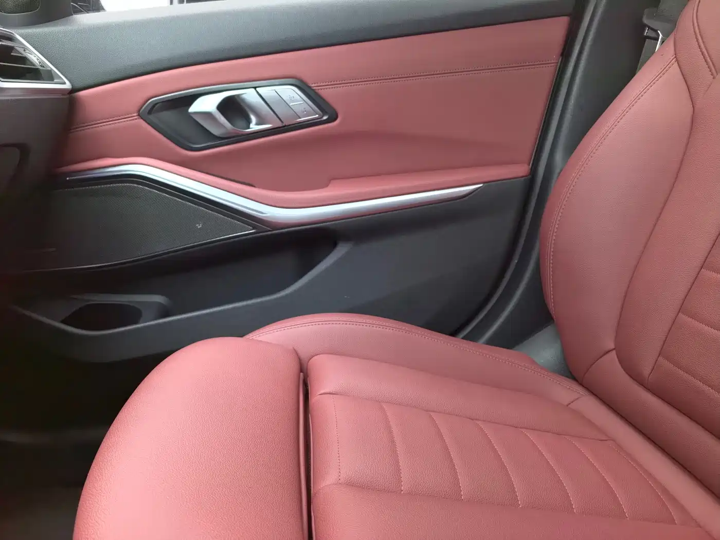 BMW 3 Series 2021 Facelift 325Li M Sport Shadow Edition фото 15