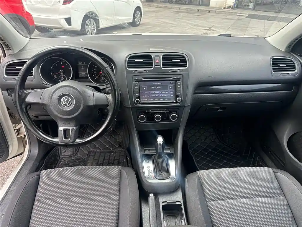 Volkswagen Golf 2012 1.4TSI Automatic Comfort фото 7