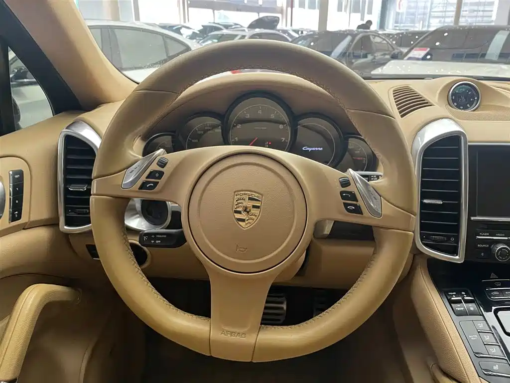 Porsche Cayenne 2011 Cayenne 3.0T фото 15