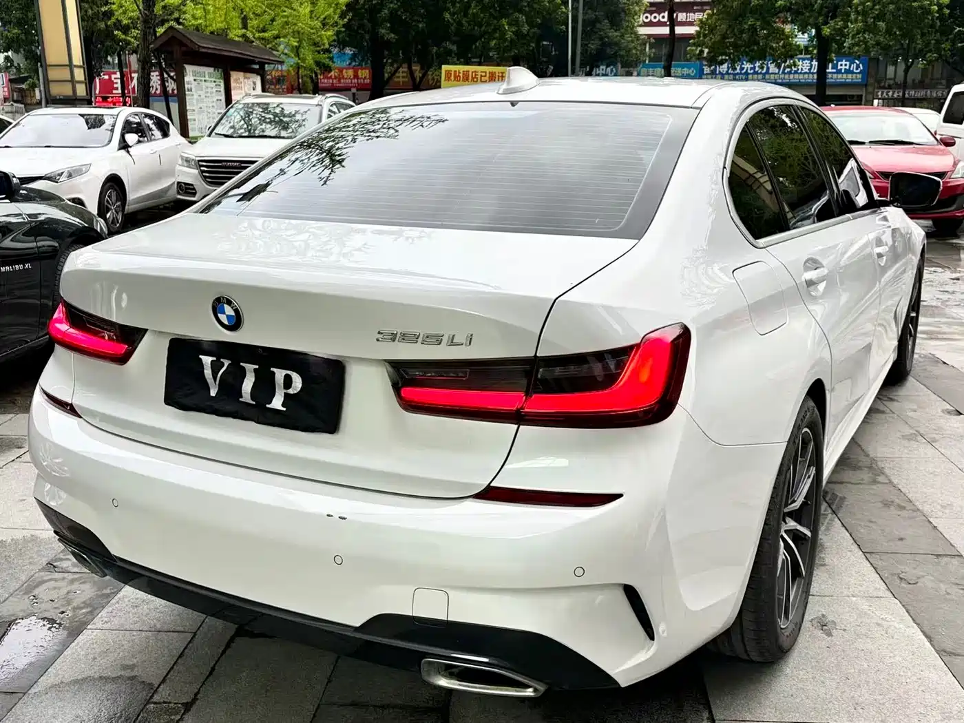 BMW 3-SERIES