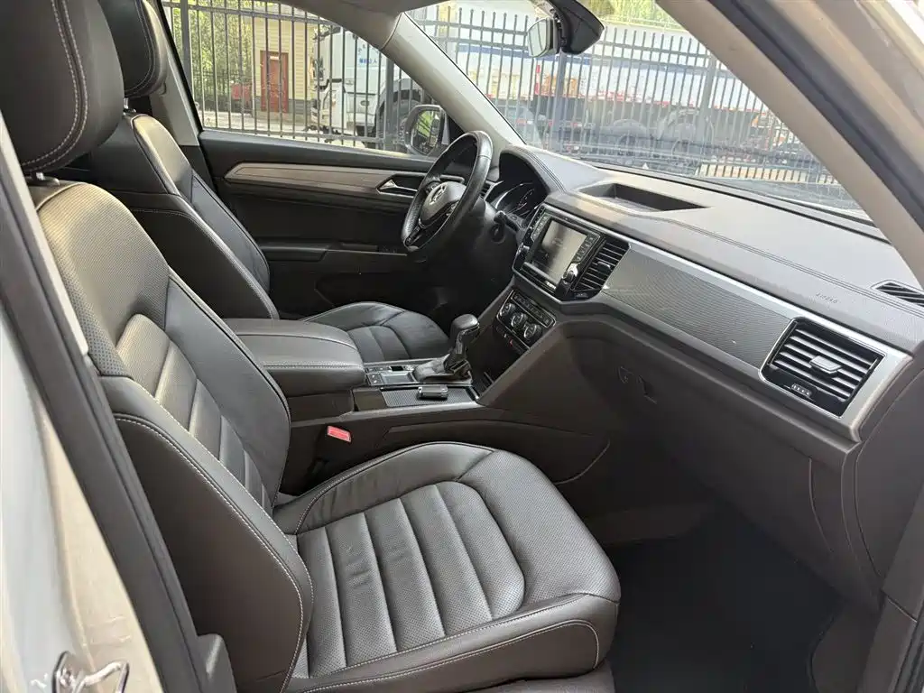 Volkswagen Teramont 2017 330TSI 2WD Luxury фото 9