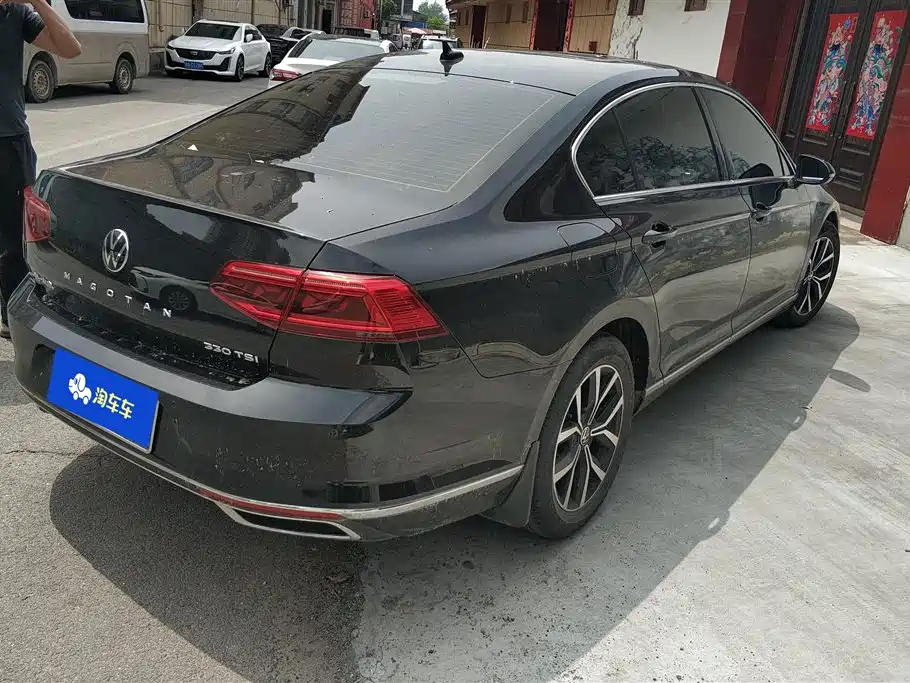 Volkswagen Magotan 2020 330TSI DSG Leading фото 3