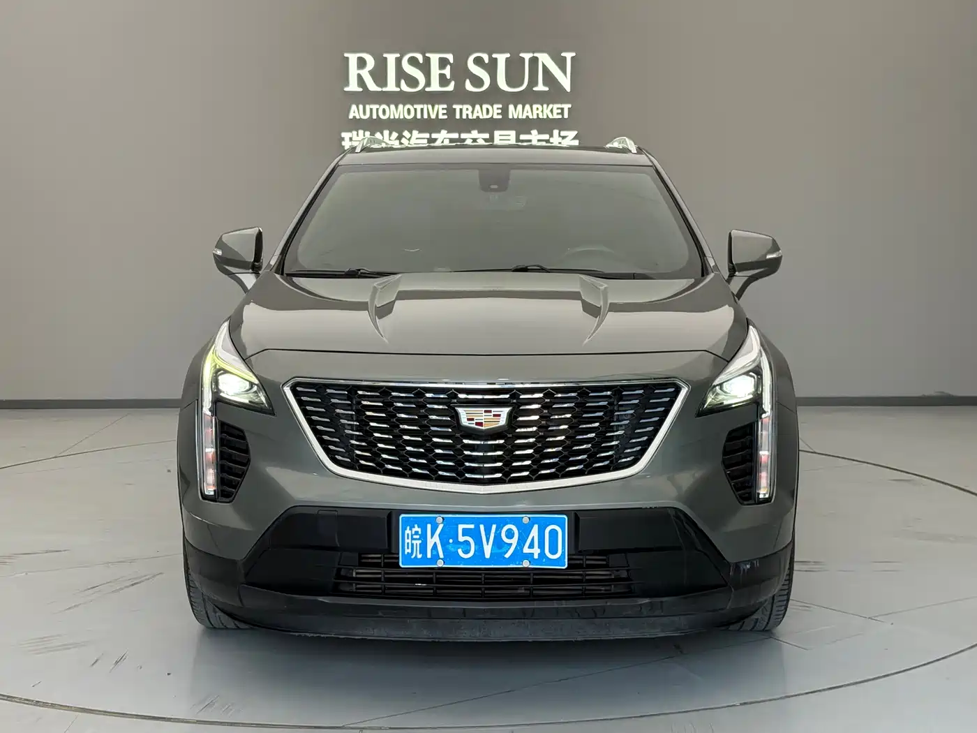 Cadillac XT4 2018 Model 28T 2WD Technology фото 2