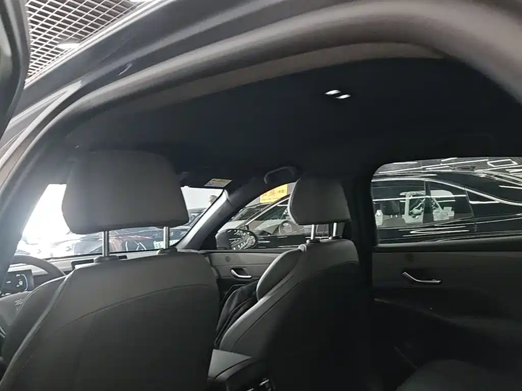 BYD Qin PLUS 2025 DM-i Smart Drive 55KM Leader фото 18