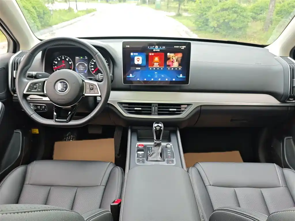 BYD Tang 2018 2.0T Automatic Smart Connection Noble Edition 7-Seater China V фото 20