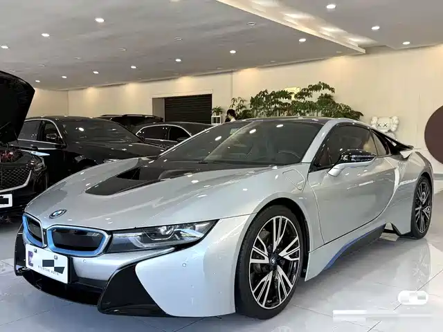  BMW BMW i8 2014 Standard