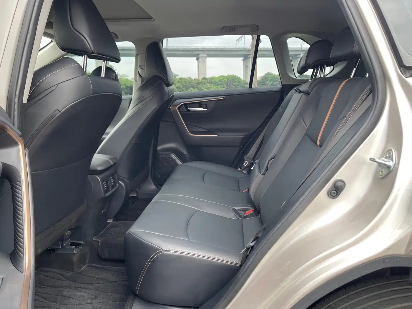 Toyota Wildlander 2024 2.0L CVT 2WD Urban Edition фото 28