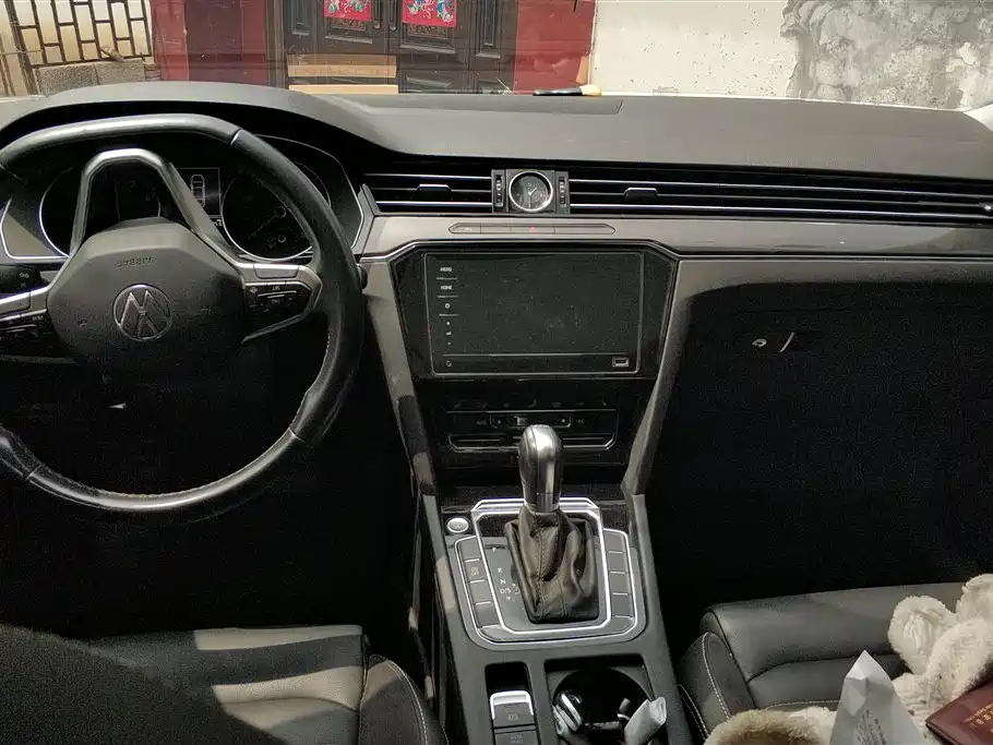 Volkswagen Magotan 2020 330TSI DSG Leading фото 12