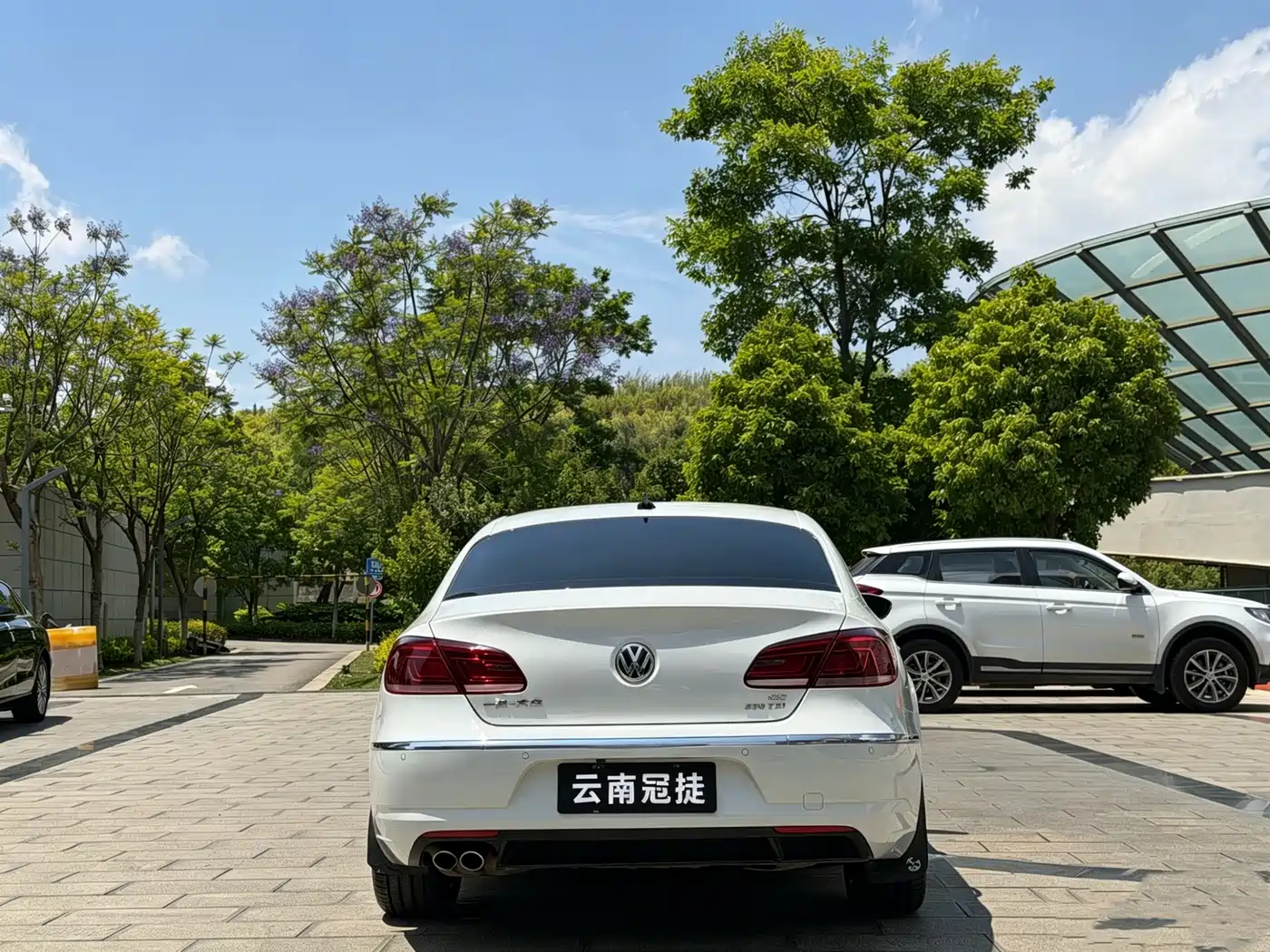Volkswagen FAW-Volkswagen CC 2018 2.0TSI Luxury фото 8