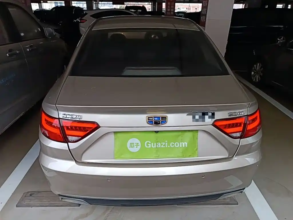 Фото 6 - Geely Emgrand GL