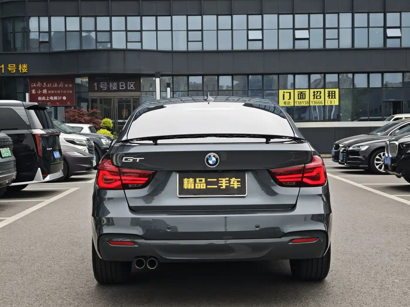 BMW 3 Series GT 2019 320i M Sport Black Night Edition фото 5