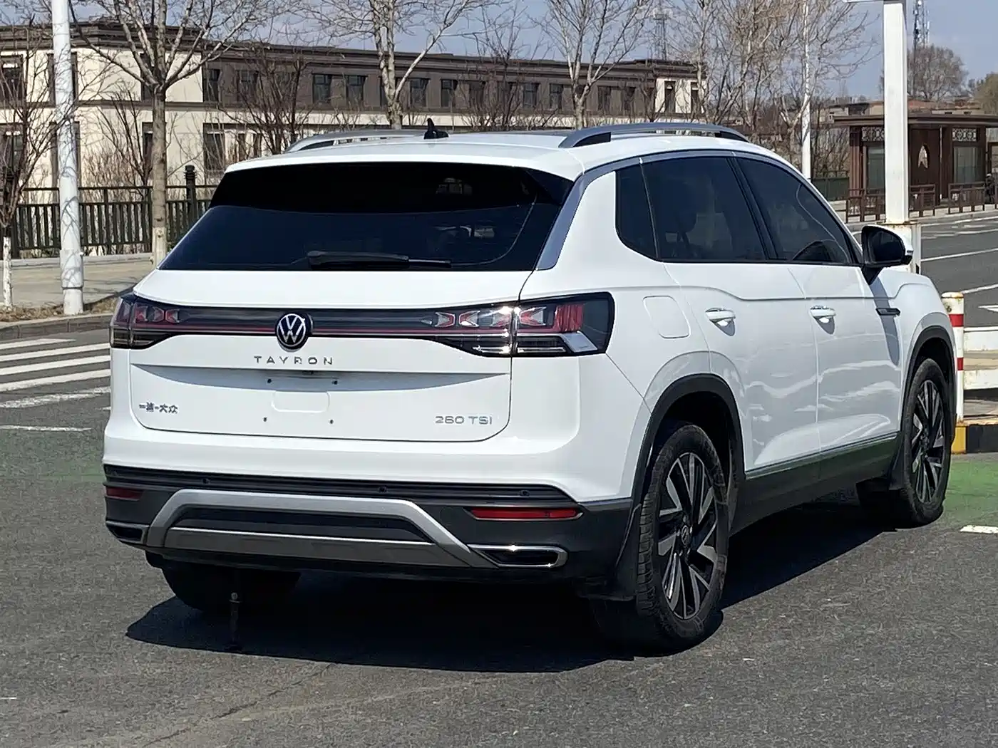 Volkswagen Tayron 2023 280TSI 2WD Luxury Plus Advanced Edition фото 18