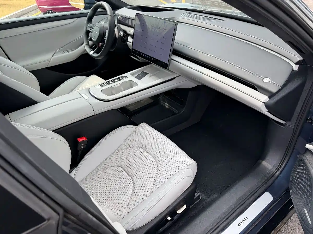 XIAOMI CAR XIAOMI SU7