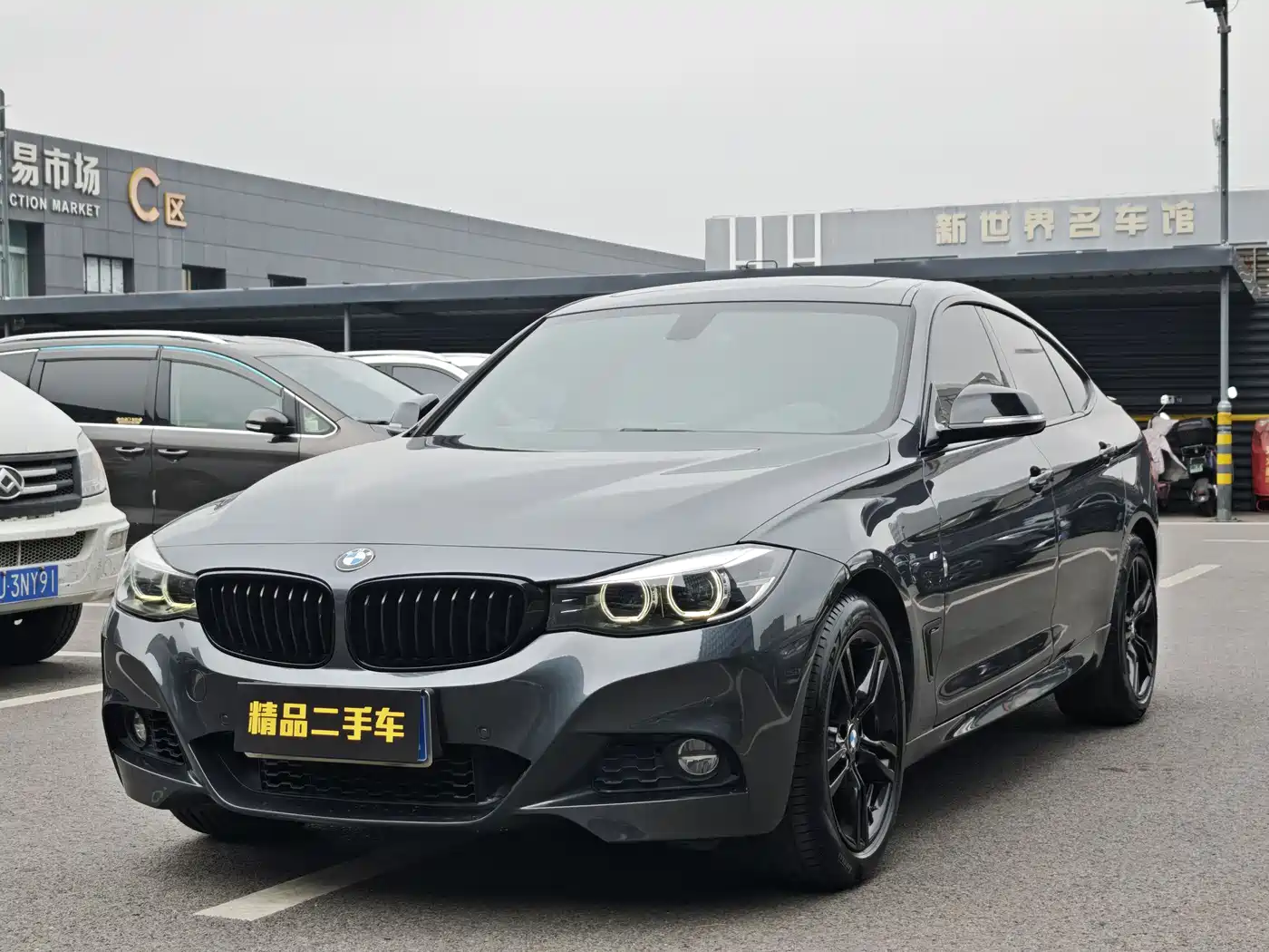 BMW 3 Series GT 2019 320i M Sport Black Night Edition