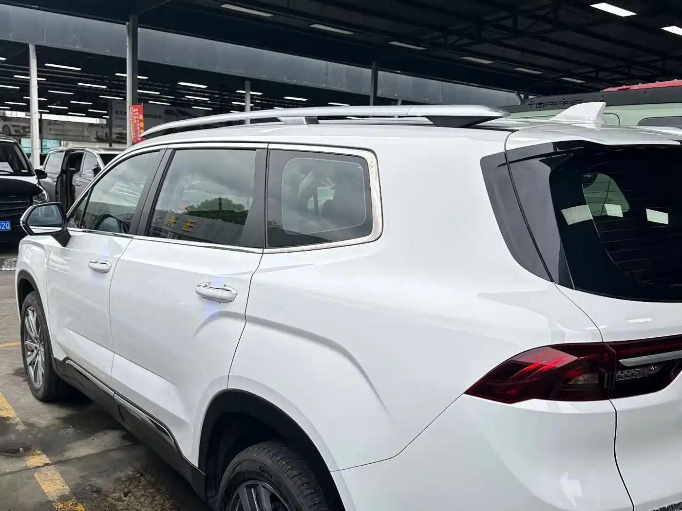 2022 Geely Okavango
