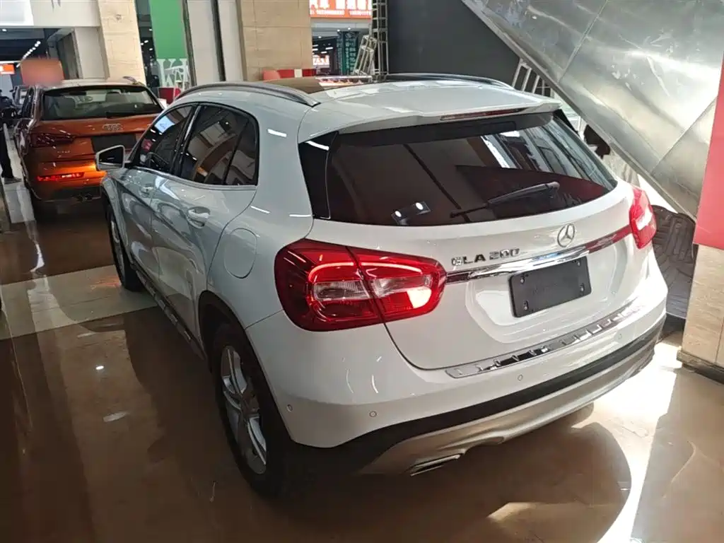 Mercedes-Benz GLA 2016 GLA 200 Dynamic фото 5