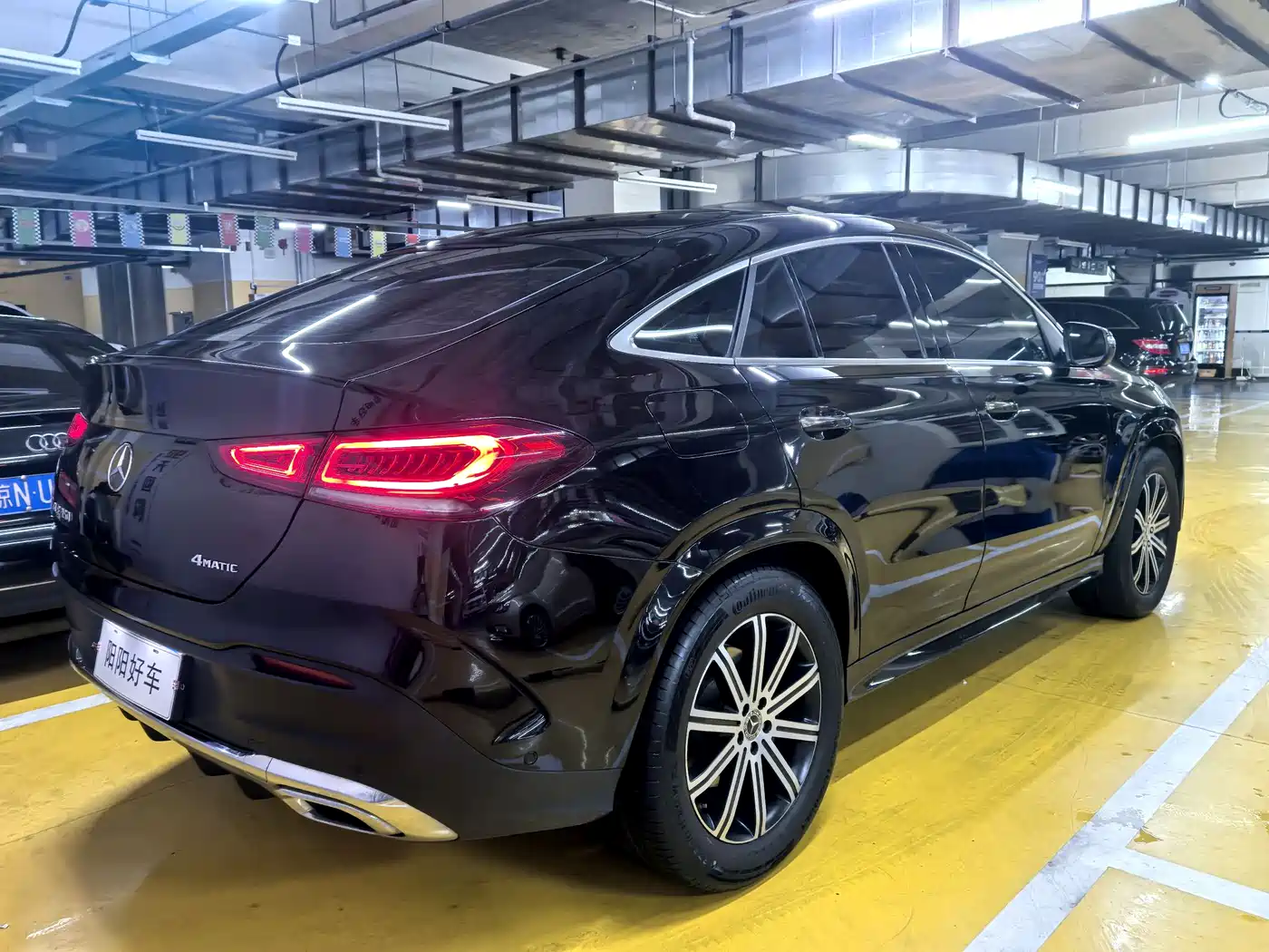 Mercedes-Benz GLE Coupe 2022 GLE 350 4MATIC Coupe SUV Fashion фото 4