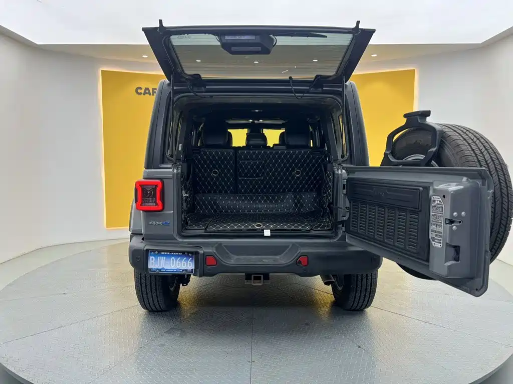 Jeep Wrangler 4xe 2022 2021 4-Door 2.0T 4xe Sahara