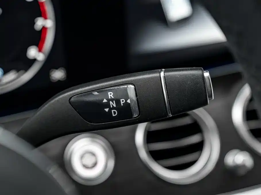 Mercedes-Benz E-Class 2020 E 260 L Sport 4MATIC фото 12