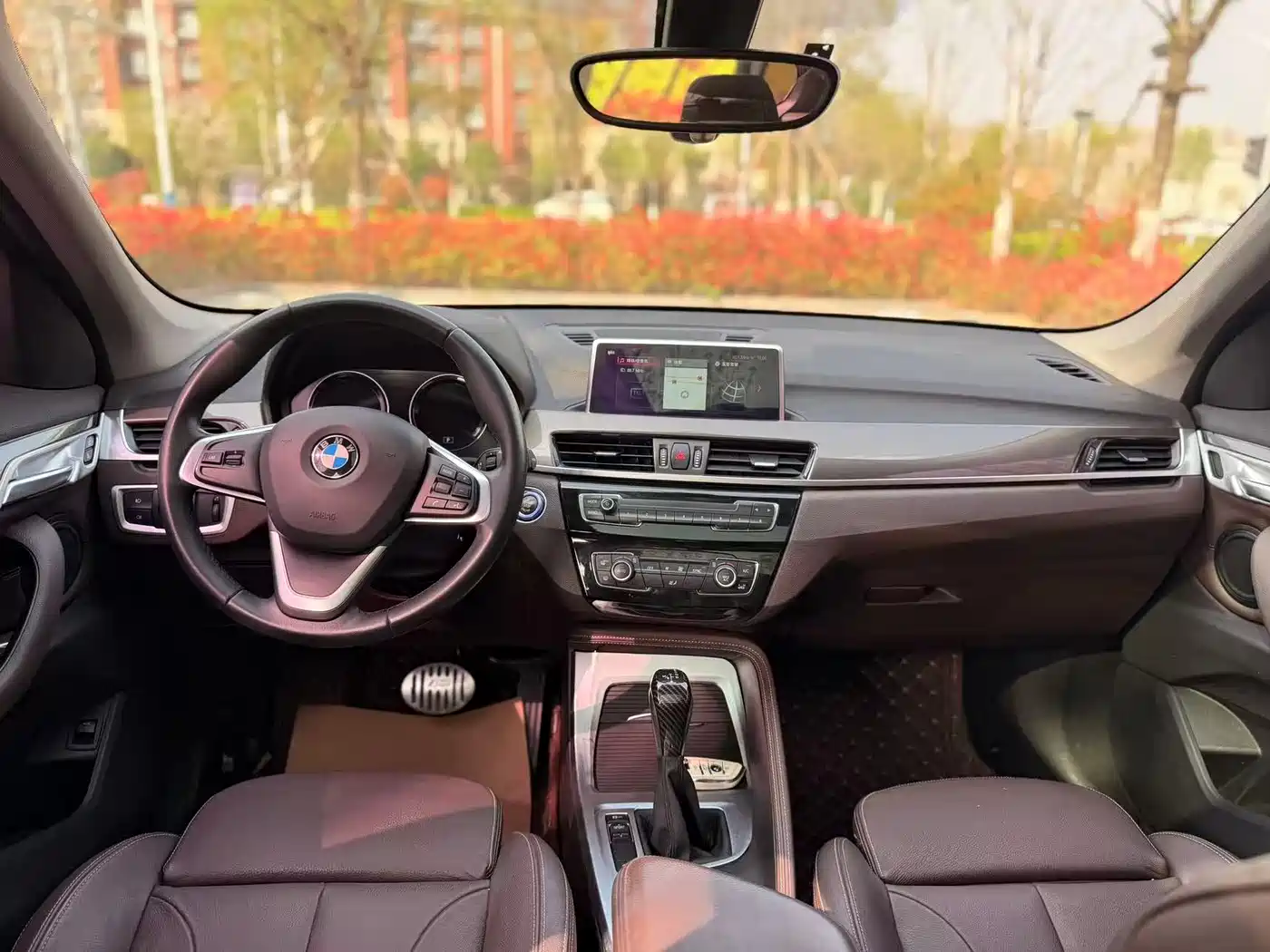 BMW X1 2019 xDrive20Li Premium Model фото 17