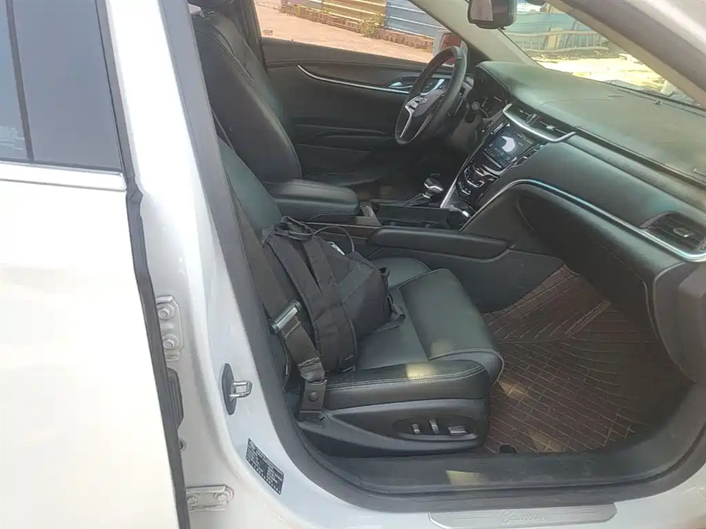 Cadillac XTS 2018 28T Elite фото 25