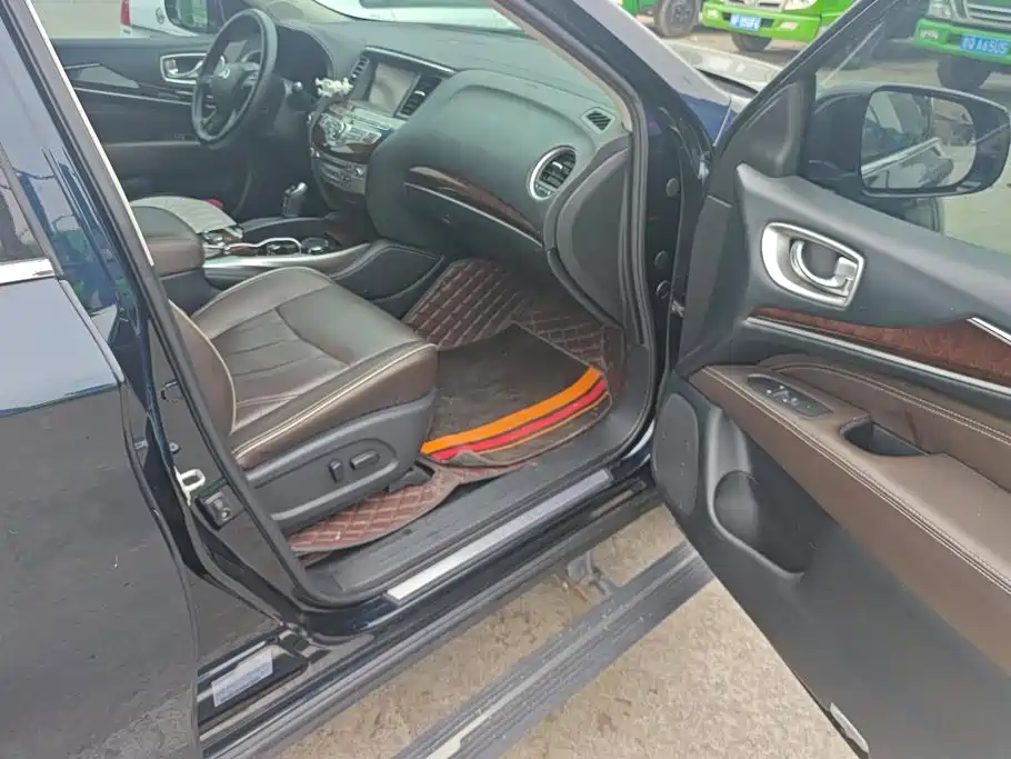 Photo 8 - Infiniti QX60 (Import)