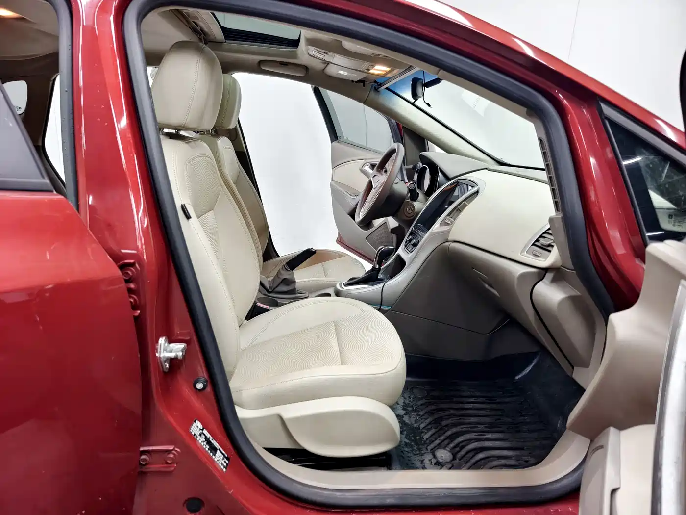 Buick Excelle 2013 GT 1.6L Automatic Fashion Edition фото 14
