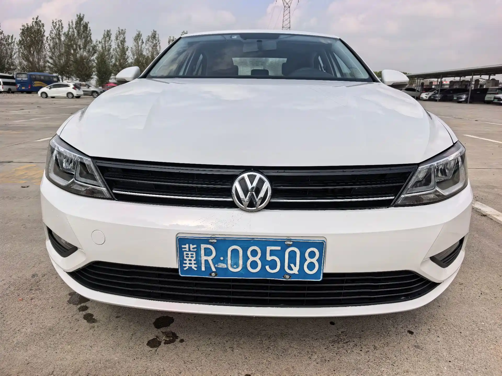Photo 2 - Volkswagen Lamando