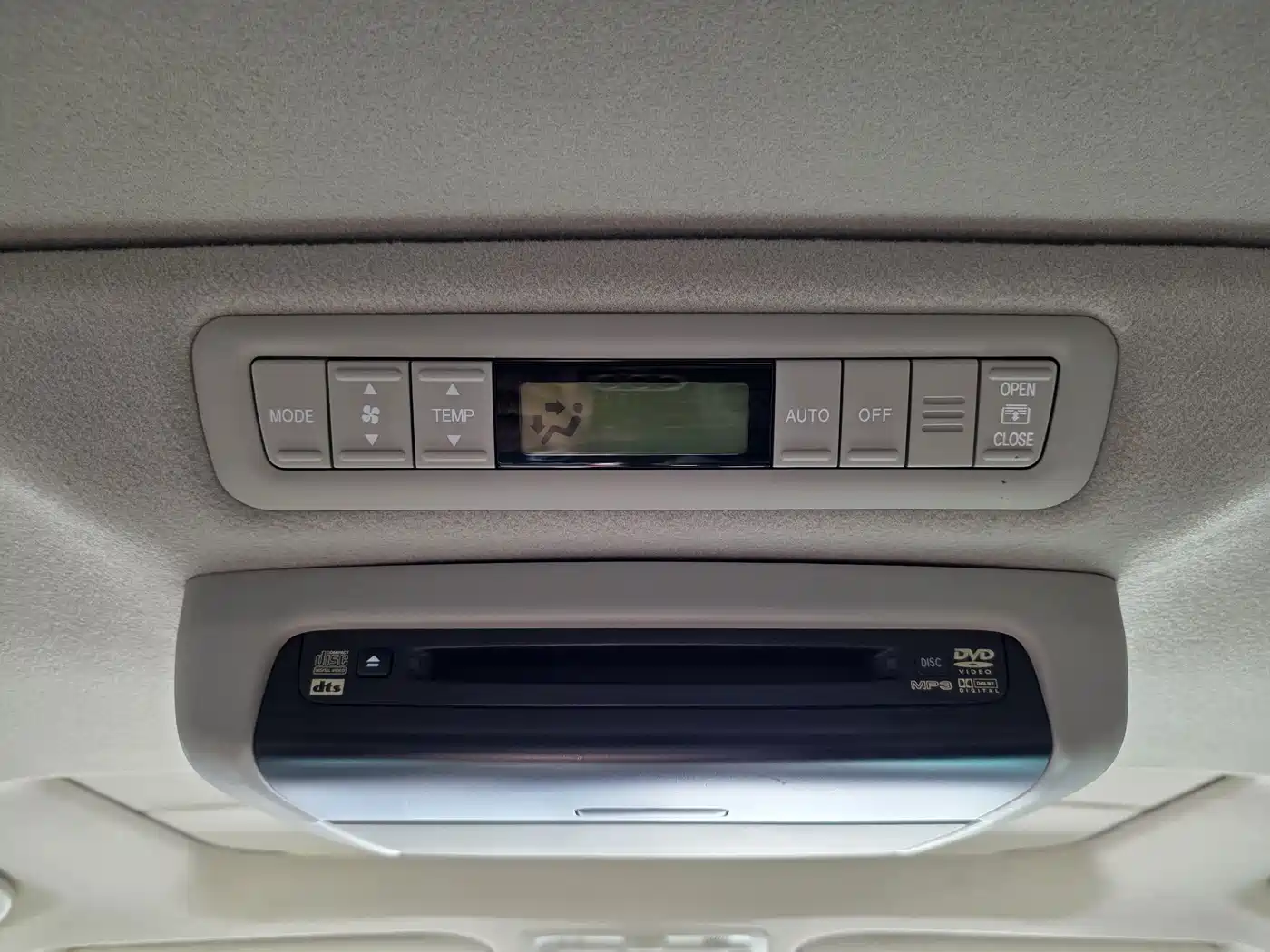 Toyota Previa 2010 2006 Model 2.4L 7-Seater Luxury Edition