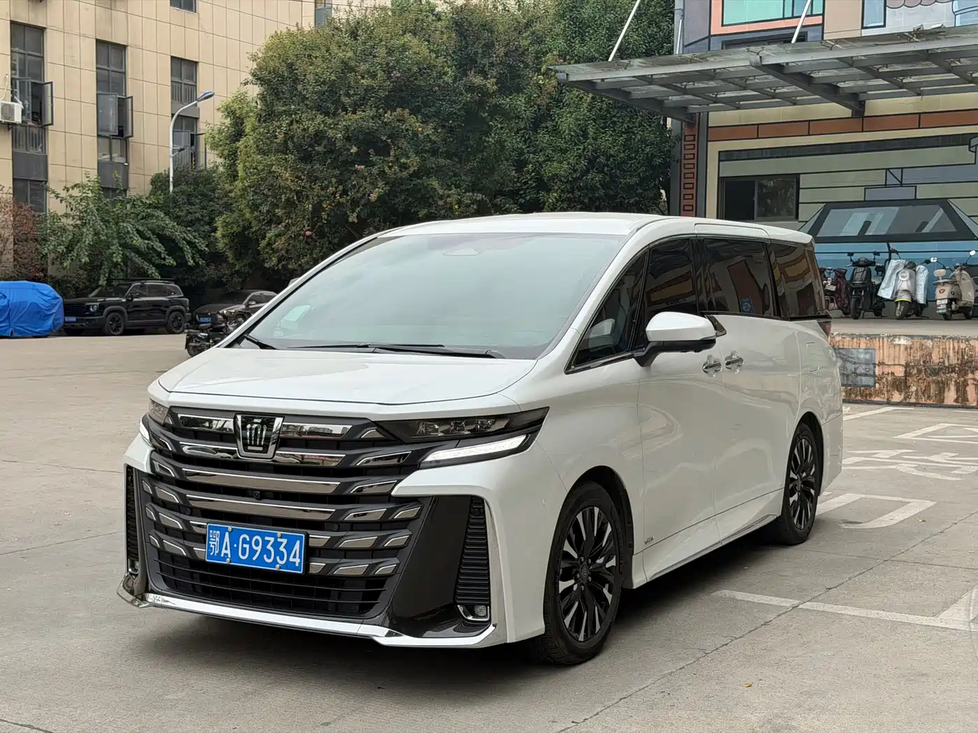 Toyota Vellfire 2025 2024 Crown Hybrid 2.5L Premium Edition
