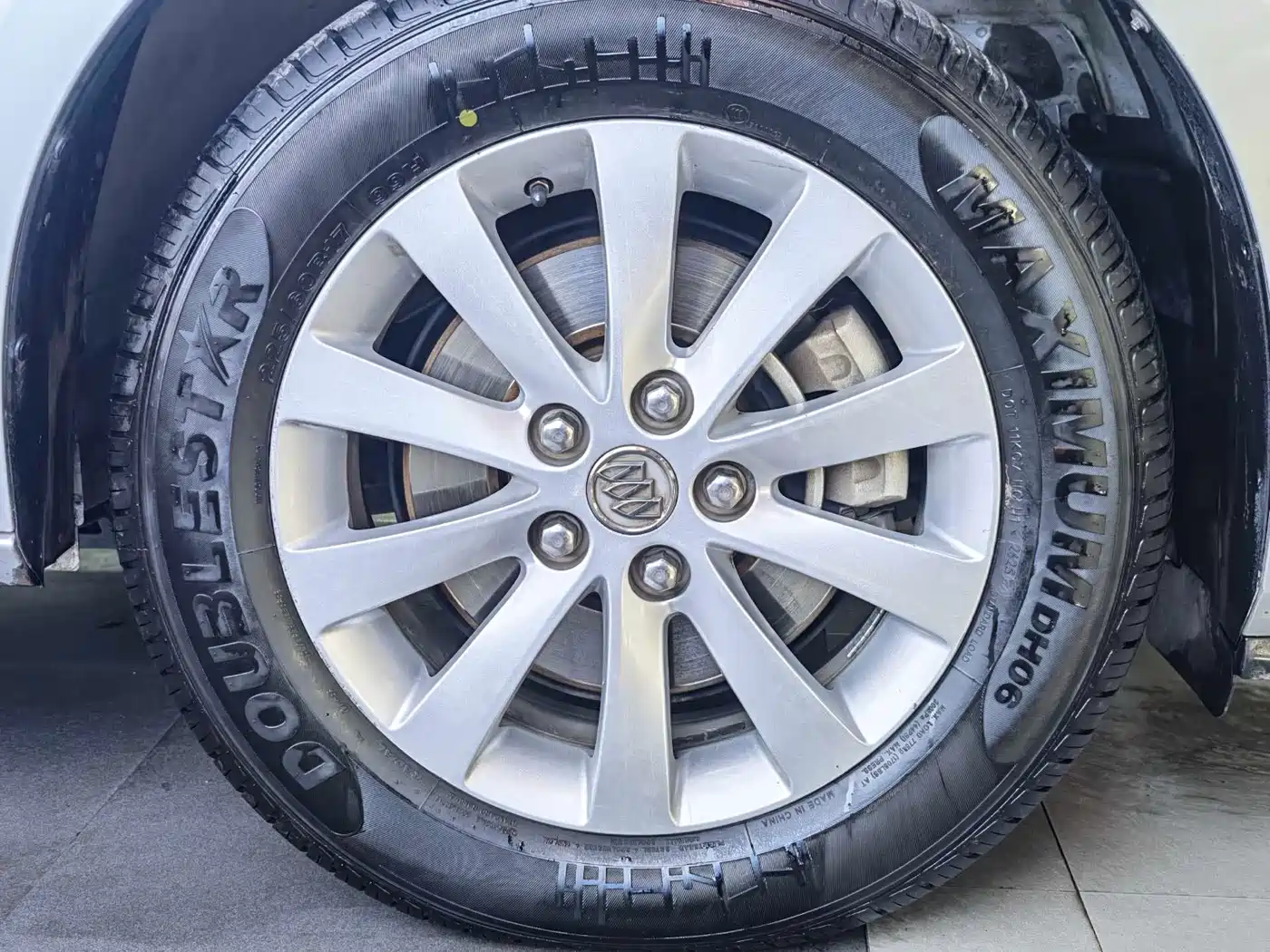 Buick GL8 2014 2.4L CT Luxury Business Comfort фото 26
