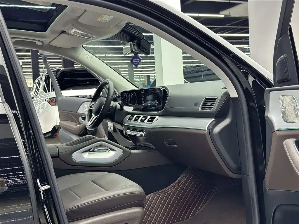 Mercedes-Benz GLE 2023 GLE 450 4MATIC Fashion фото 10