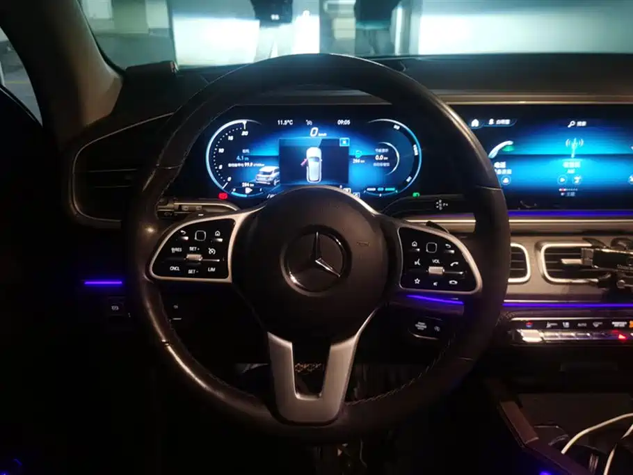 Mercedes-Benz GLE 2020 Facelift GLE 450 4MATIC Luxury фото 15