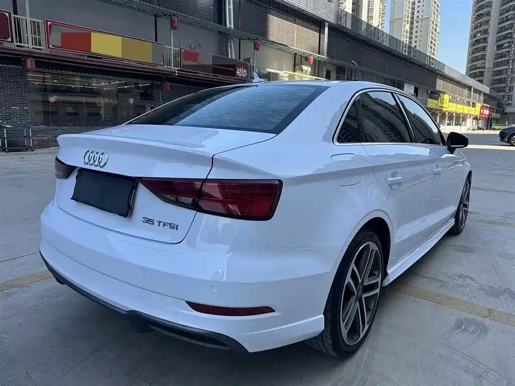 Audi A3 2017 Limousine 35 TFSI Progressive фото 7