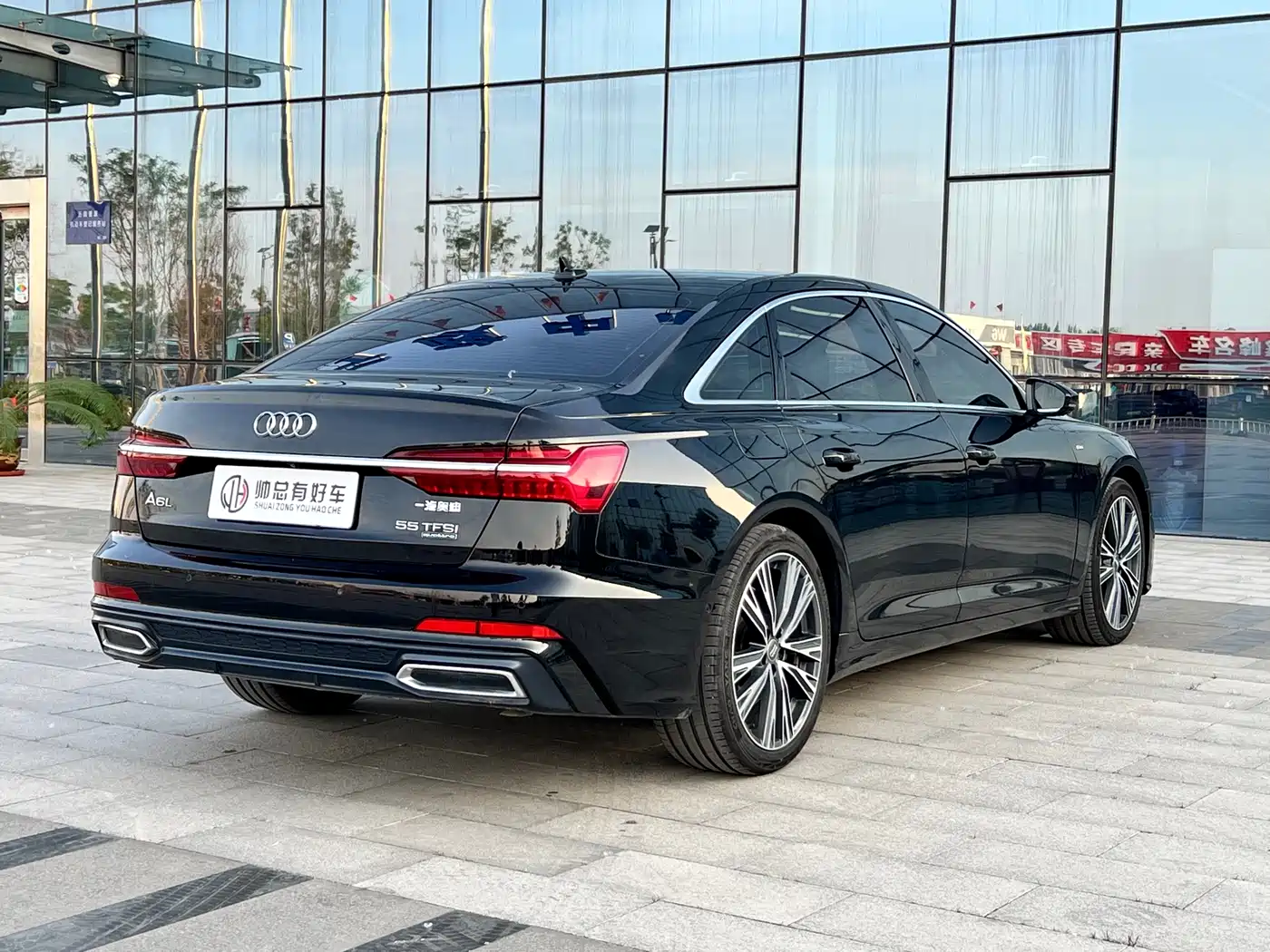 Audi A6L 2020 55 TFSI quattro Exclusive Dynamic фото 6