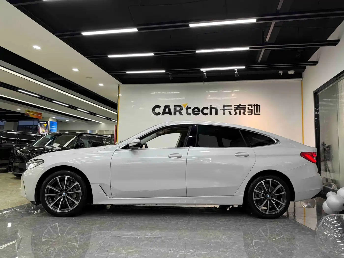 BMW 6 Series GT 2023 2022 Model 630i Luxury Design Package
