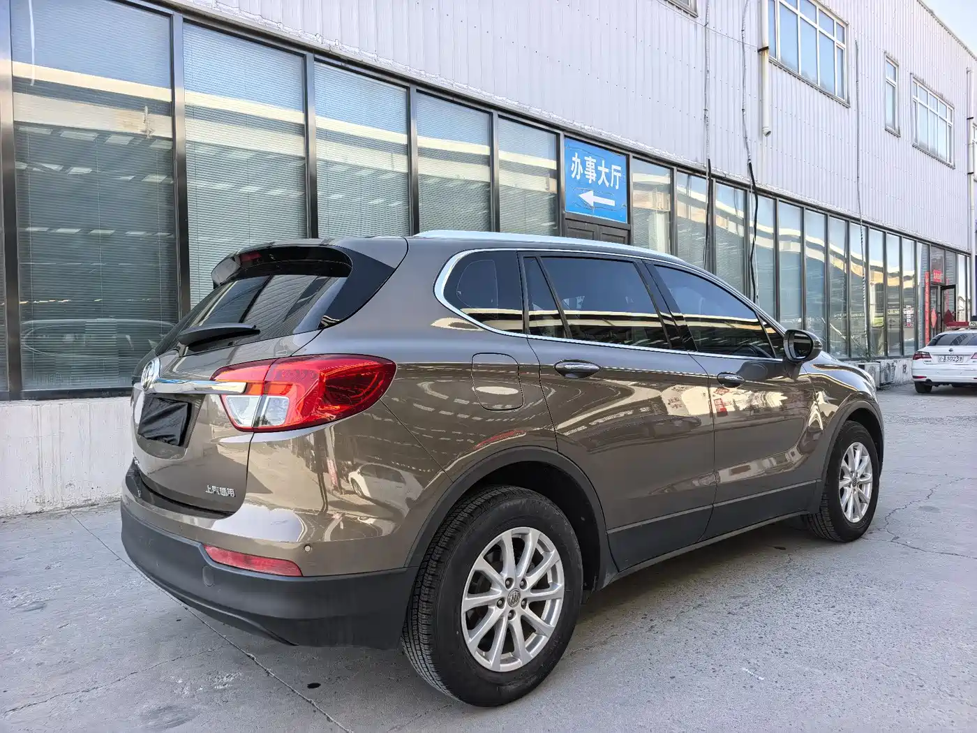 Buick Envision Plus 2017 20T FWD Elite фото 4