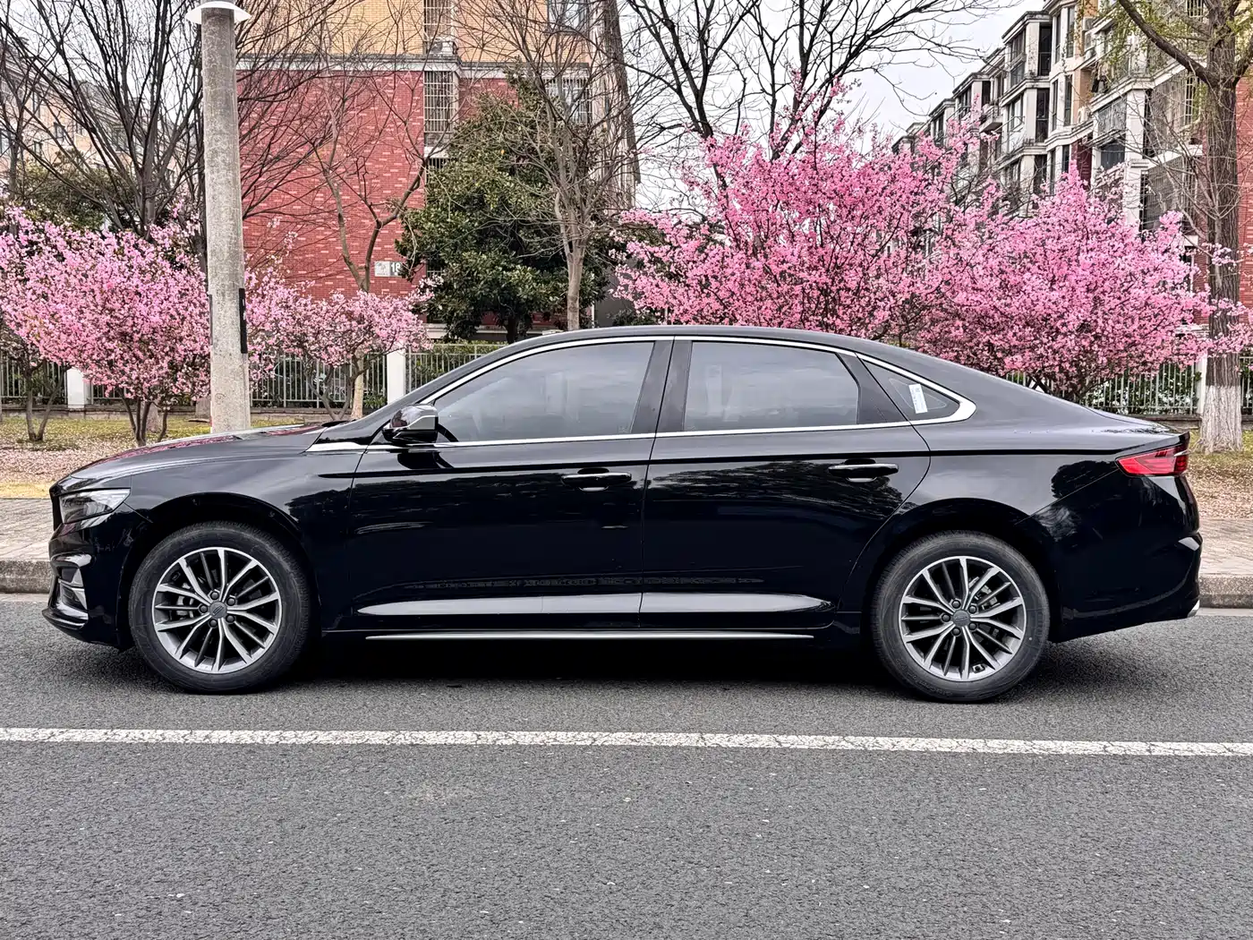 GEELY AUTOMOBILE XINGRUI