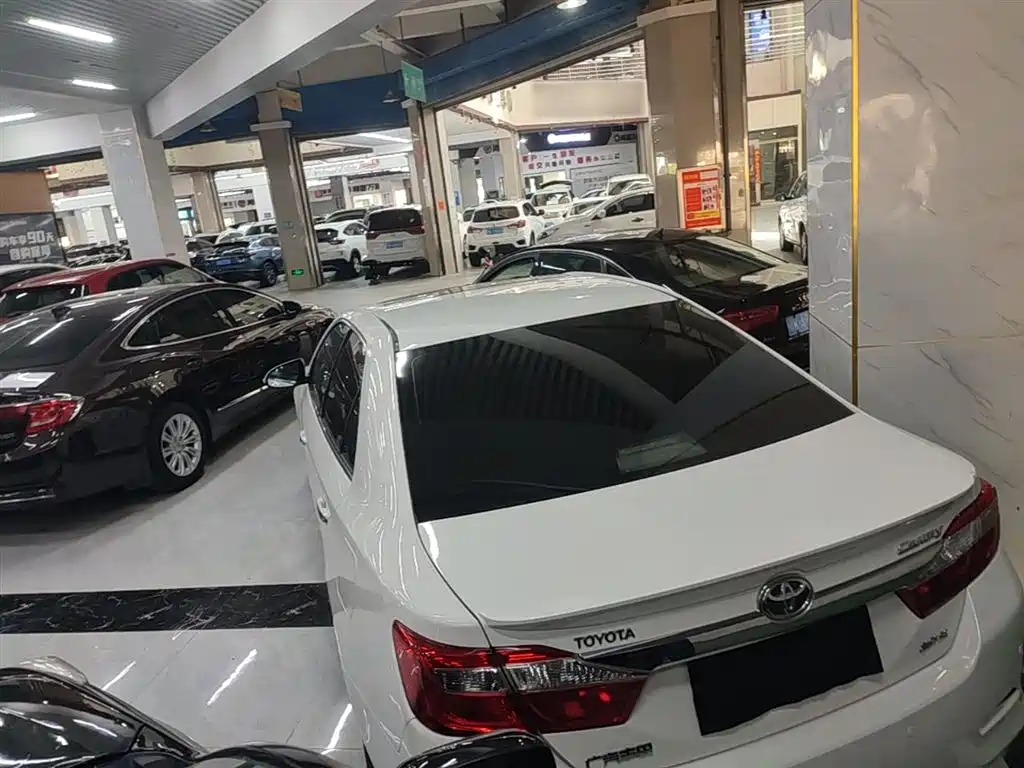 Toyota Camry 2012 Junrui 2.0S Dynamic Edition фото 5