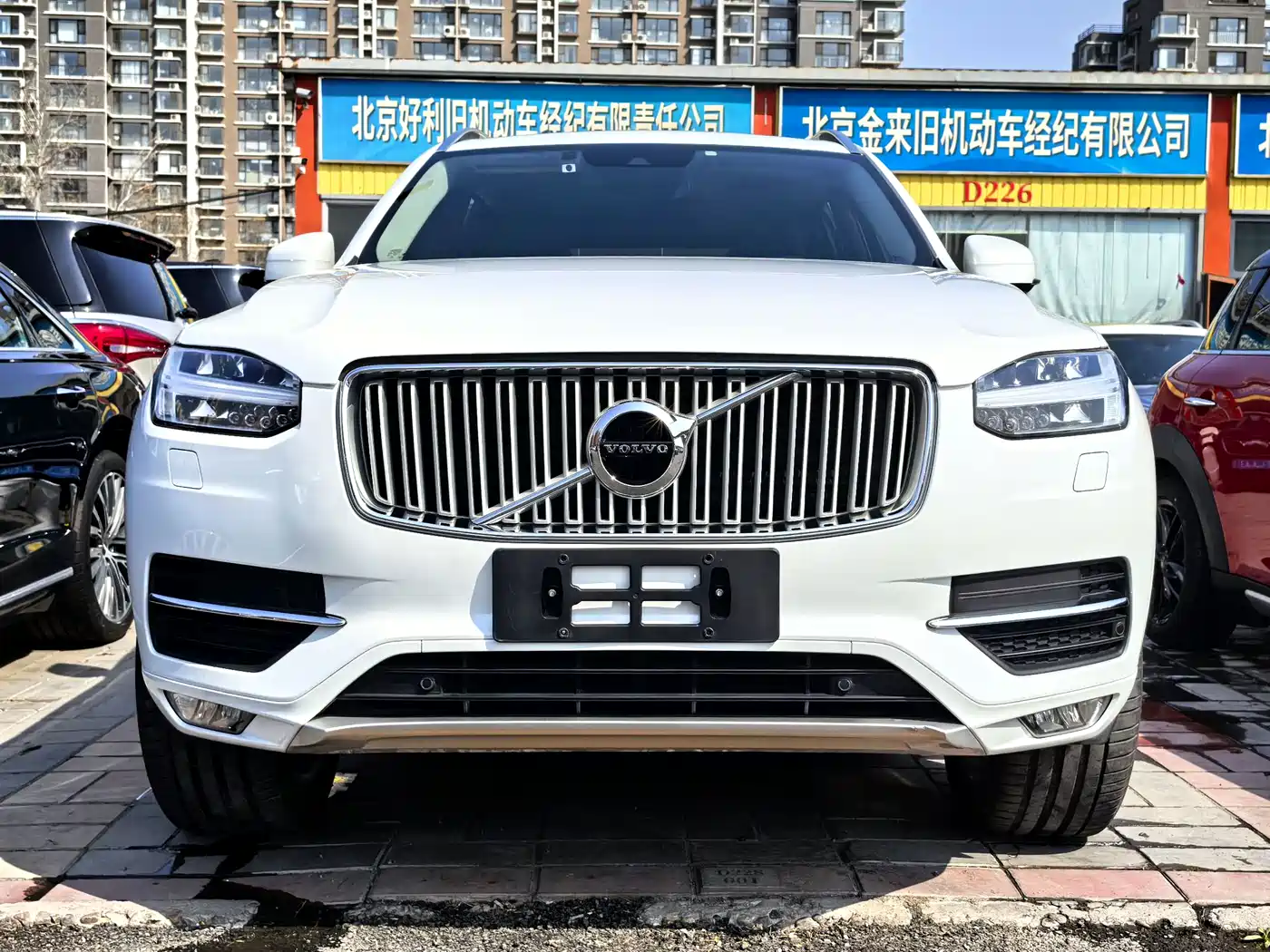VOLVO XC90