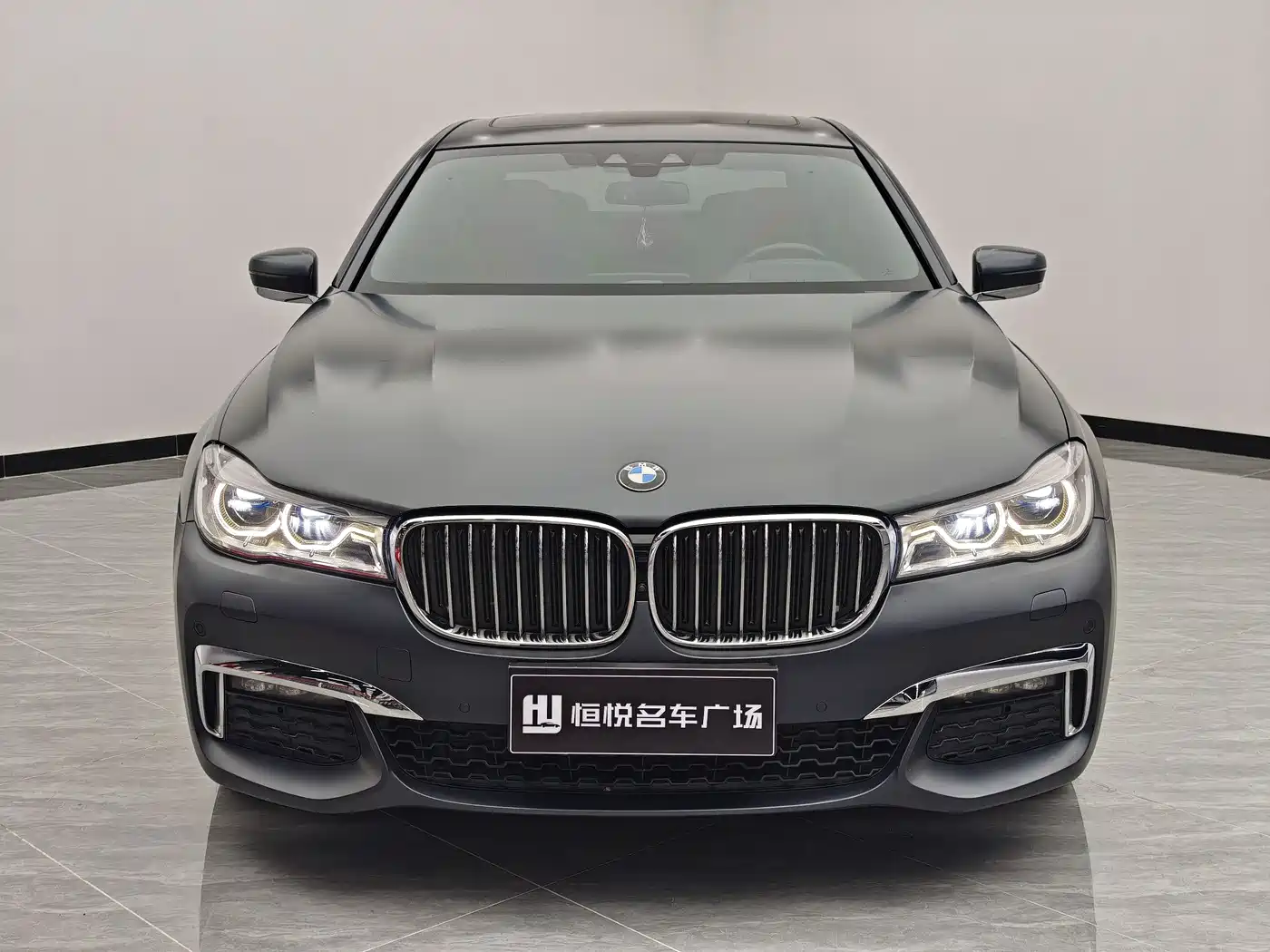 BMW 7 Series 2018 740Li xDrive Premium Type M Sport Package фото 2